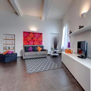 Apartment Glam, Florence